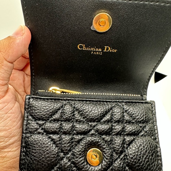 Christian Dior Black Flap wallet - Picture 4 of 13